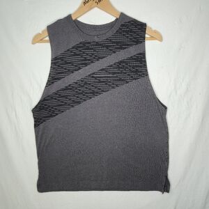Under Armour Men's Gray Tank Top Loose Fit Size Medium